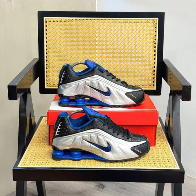 NIKE SHOX TL