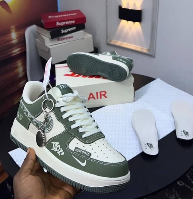 NIKE AIR FORCE 1 LOWS CUSTOM